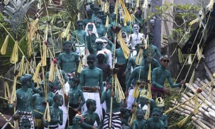Fenomena Budaya Yang Menarik Perhatian Banyak Orang