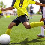 Teknik Menendang Bola Yang Efektif Untuk Pemain Pemula