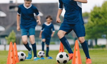 Teknik Dasar Sepak Bola Yang Wajib Dikuasai Pemain