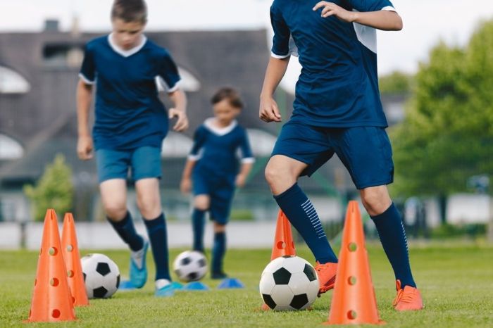 Teknik Dasar Sepak Bola Yang Wajib Dikuasai Pemain