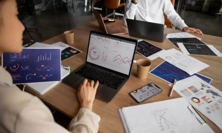 Digitalisasi Bisnis UMKM Di Era Teknologi Modern