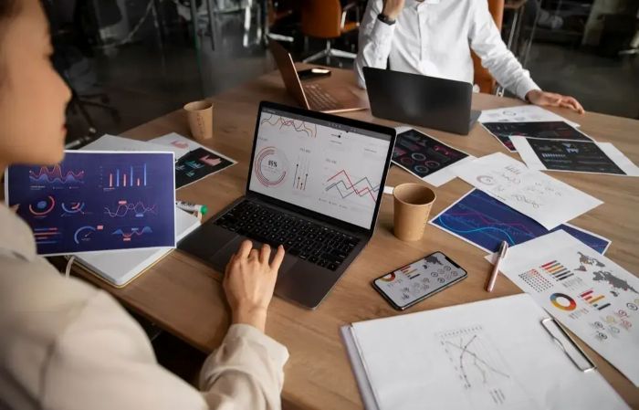 Digitalisasi Bisnis UMKM Di Era Teknologi Modern