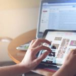 Kebiasaan Sosial Yang Mulai Berubah Di Era Digital